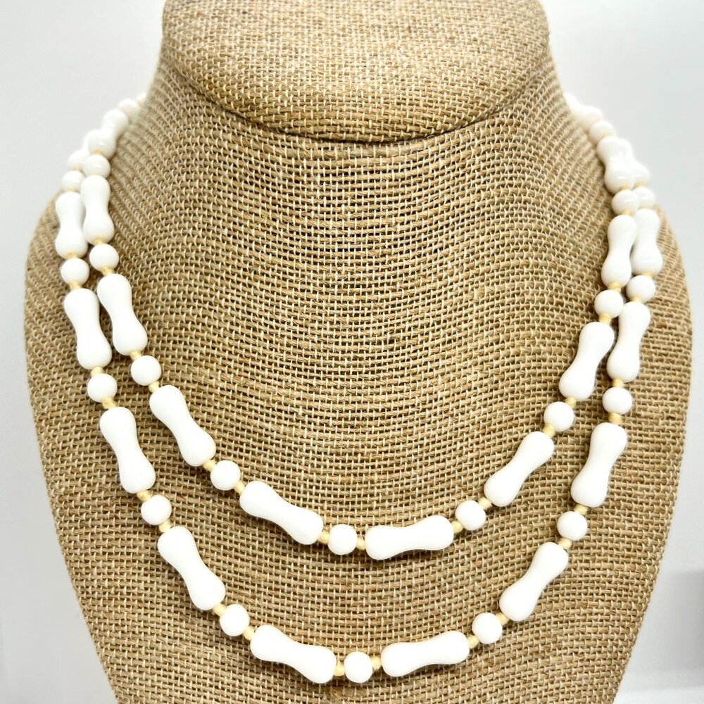 VINTAGE Milk Glass Bone Bead Necklace White Knotted Beads Mid Century MCM 60s